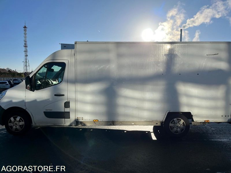 RENAULT - MASTER - 2012 - 364000 kms - Non roulant - Furgon: 4 kép. RENAULT - MASTER - 2012 - 364000 kms - Non roulant - Furgon: 4 kép.