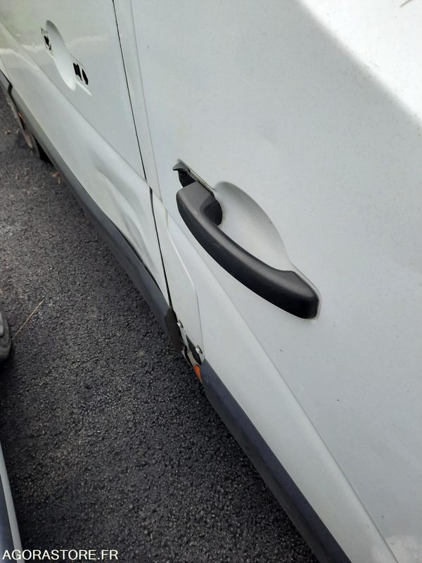 RENAULT MASTER - 2013 - 50449KM - Furgon: 3 kép. RENAULT MASTER - 2013 - 50449KM - Furgon: 3 kép.