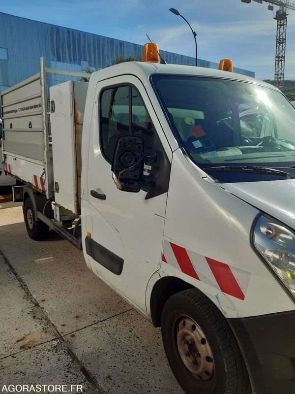 RENAULT MASTER BENNE DANS L'ETAT - Billenőplatós kisteherautó: 2 kép. RENAULT MASTER BENNE DANS L'ETAT - Billenőplatós kisteherautó: 2 kép.