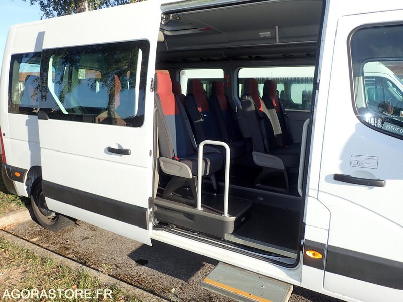 RENAULT MASTER BUS 17 PLACES - 130060 kms 2019 - Minibusz, Kisbusz: 5 kép. RENAULT MASTER BUS 17 PLACES - 130060 kms 2019 - Minibusz, Kisbusz: 5 kép.