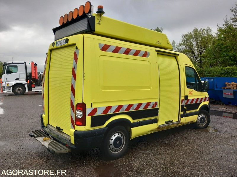 RENAULT MASTER DCI100 (HR0609) - Kis furgon: 4 kép. RENAULT MASTER DCI100 (HR0609) - Kis furgon: 4 kép.