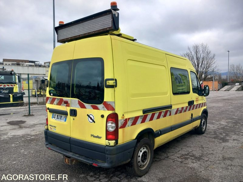 RENAULT MASTER DCI100 (HR0809) - Kis furgon: 1 kép. RENAULT MASTER DCI100 (HR0809) - Kis furgon: 1 kép.