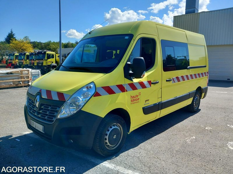 RENAULT MASTER DCI100 (HR0815) - Kis furgon: 2 kép. RENAULT MASTER DCI100 (HR0815) - Kis furgon: 2 kép.