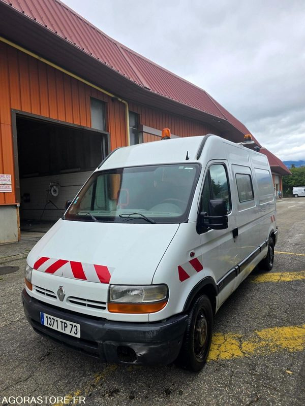 RENAULT MASTER - Furgon: 1 kép. RENAULT MASTER - Furgon: 1 kép.