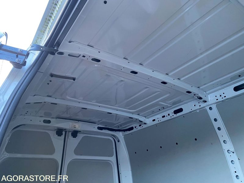 RENAULT MASTER NACELLE - Furgon: 5 kép. RENAULT MASTER NACELLE - Furgon: 5 kép.