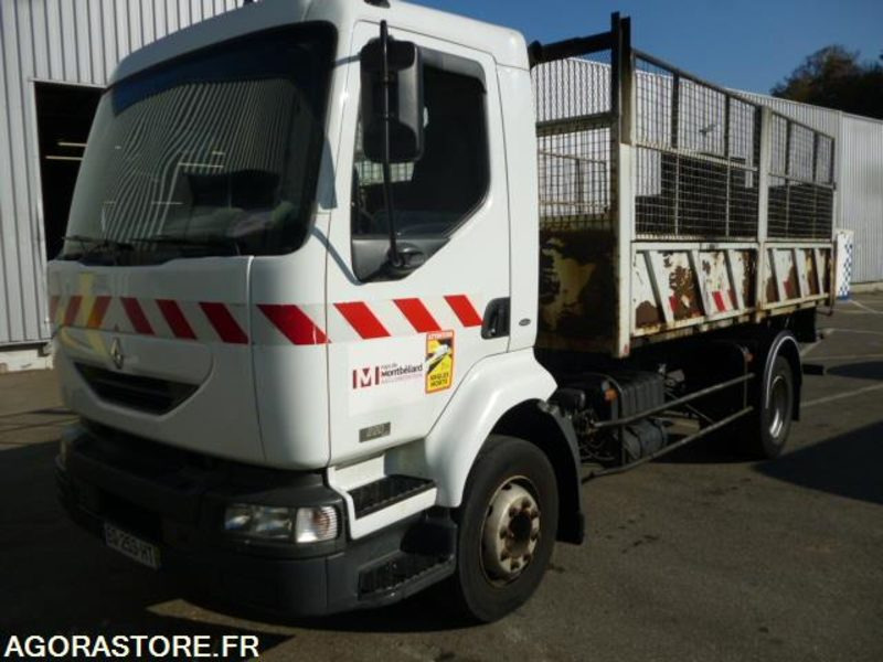 RENAULT MIDLUM 220 DCI BENNE HAYON 174900kms 2003 - Billenőplatós teherautó: 3 kép. RENAULT MIDLUM 220 DCI BENNE HAYON 174900kms 2003 - Billenőplatós teherautó: 3 kép.