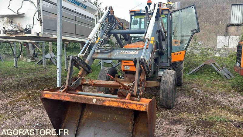 RENAULT Modèle 850 MI 2 - 1992 - 15818 H - Traktor: 3 kép. RENAULT Modèle 850 MI 2 - 1992 - 15818 H - Traktor: 3 kép.