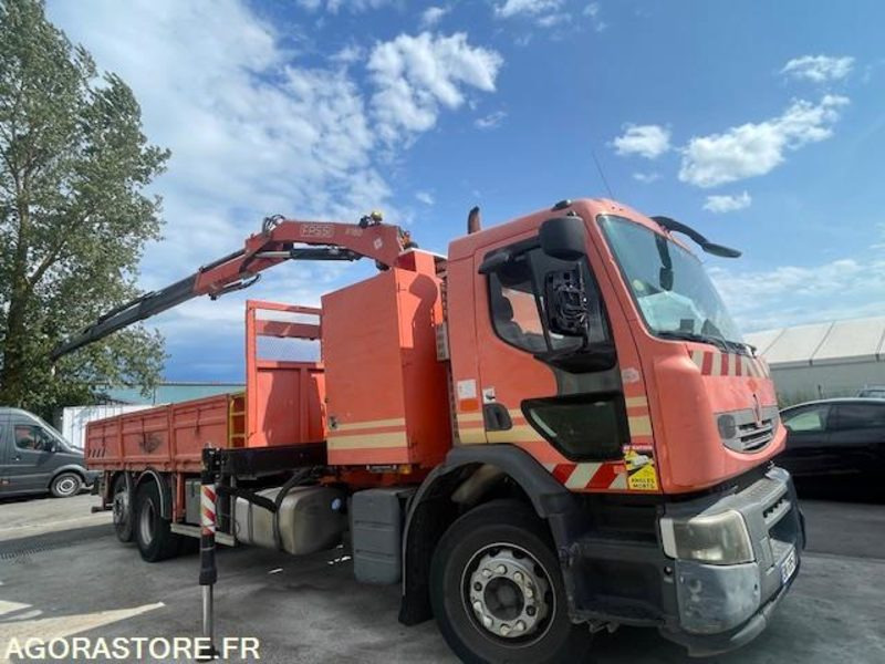 RENAULT PREMIUM LANDER 430.26 - PLATEAU GRUE - GRUE FASSI F150 + RADIO - 2011 - Platós teherautó, Darus autó: 1 kép. RENAULT PREMIUM LANDER 430.26 - PLATEAU GRUE - GRUE FASSI F150 + RADIO - 2011 - Platós teherautó, Darus autó: 1 kép.