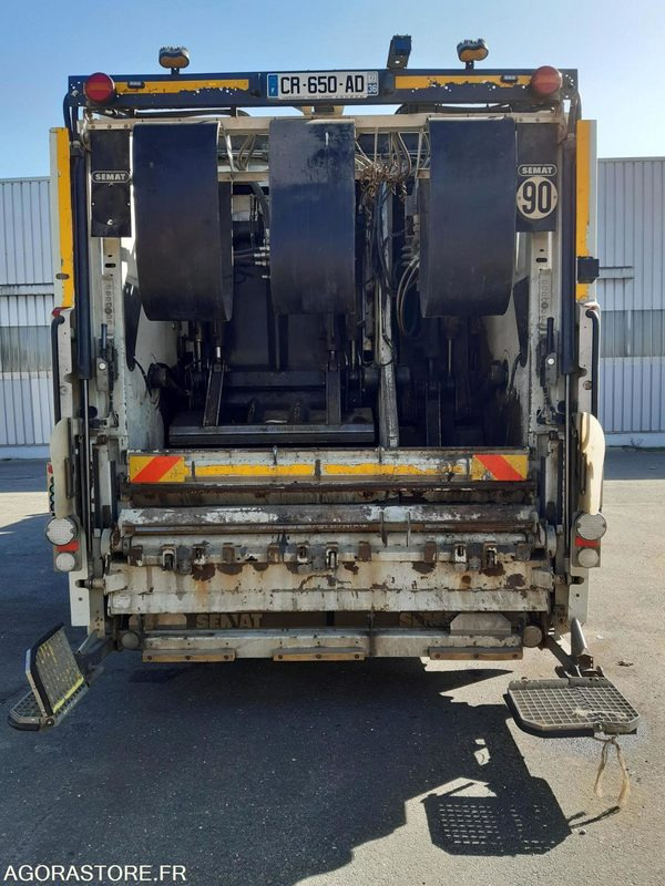 RENAULT Premium 310 DXI BOM Bicompact SEMAT - Szemetesautó: 4 kép. RENAULT Premium 310 DXI BOM Bicompact SEMAT - Szemetesautó: 4 kép.
