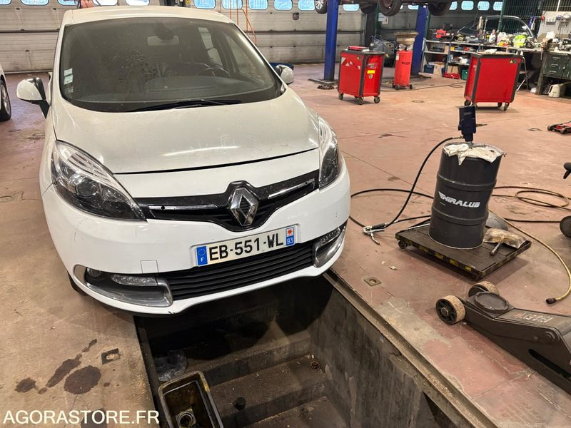 RENAULT SCENIC 3 - 113000KMS - Autó: 1 kép. RENAULT SCENIC 3 - 113000KMS - Autó: 1 kép.