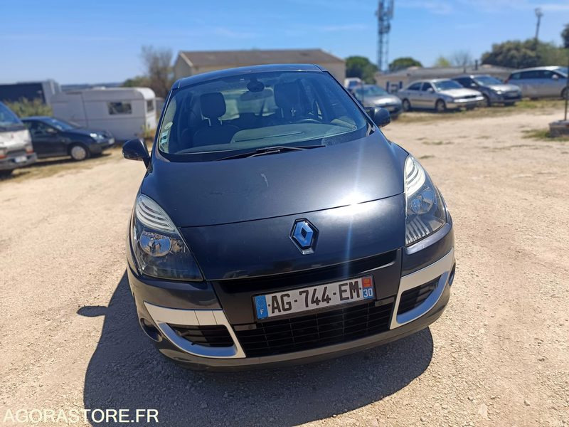 RENAULT SCENIC III 1.5 DCI 110CV - 2009 - 155000KMS - Autó: 3 kép. RENAULT SCENIC III 1.5 DCI 110CV - 2009 - 155000KMS - Autó: 3 kép.