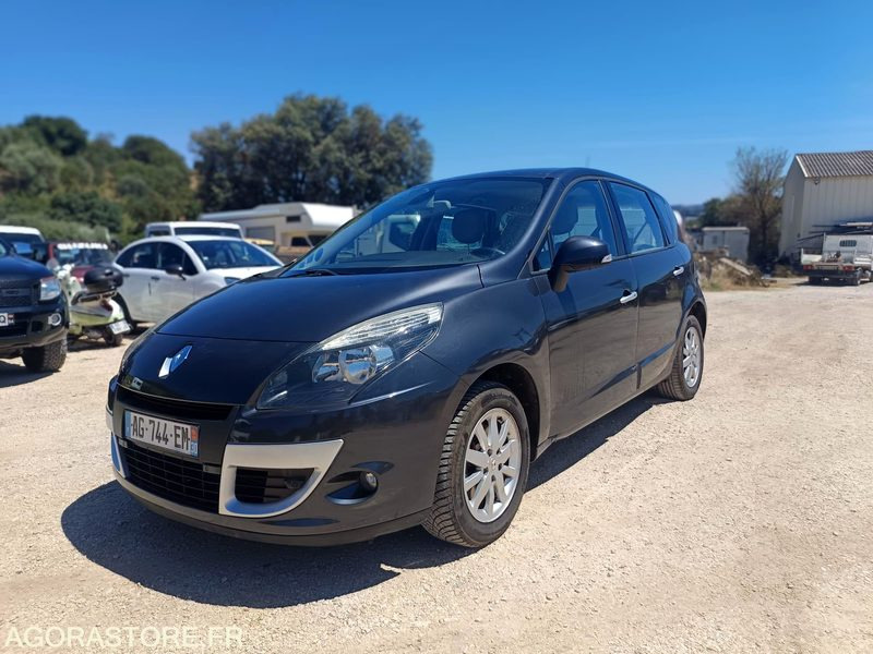 RENAULT SCENIC III 1.5 DCI 110CV - 2009 - 155000KMS - Autó: 1 kép. RENAULT SCENIC III 1.5 DCI 110CV - 2009 - 155000KMS - Autó: 1 kép.