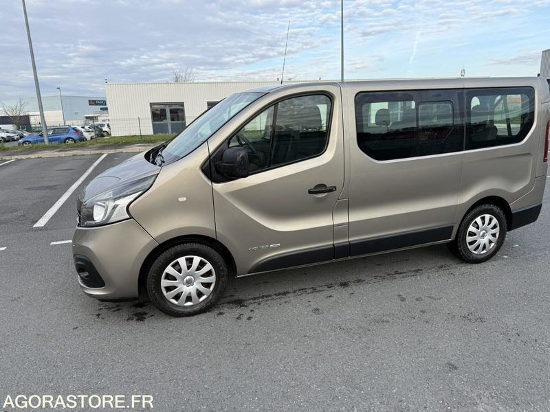 RENAULT TRAFIC - 2016 - 229166km - ED-682-NH - Minibusz, Kisbusz: 3 kép. RENAULT TRAFIC - 2016 - 229166km - ED-682-NH - Minibusz, Kisbusz: 3 kép.