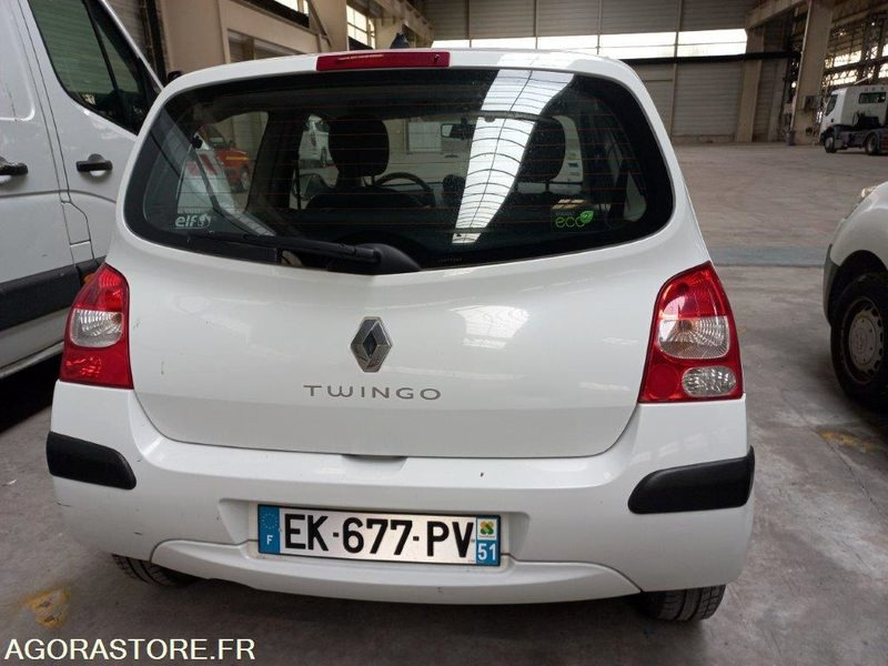 RENAULT TWINGO EK-677-PV - Autó: 5 kép. RENAULT TWINGO EK-677-PV - Autó: 5 kép.