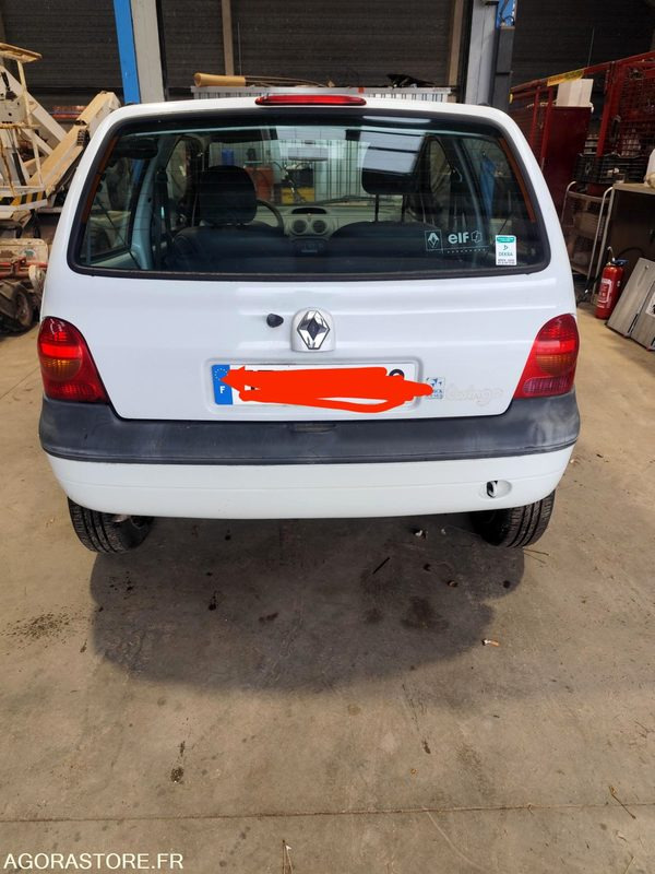 RENAULT TWINGO - Autó: 4 kép. RENAULT TWINGO - Autó: 4 kép.