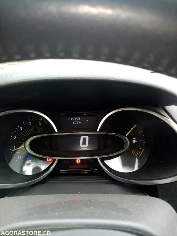 Autó REnault  Clio IV - 1.5 L Diesel - 276 000km: 6 kép.