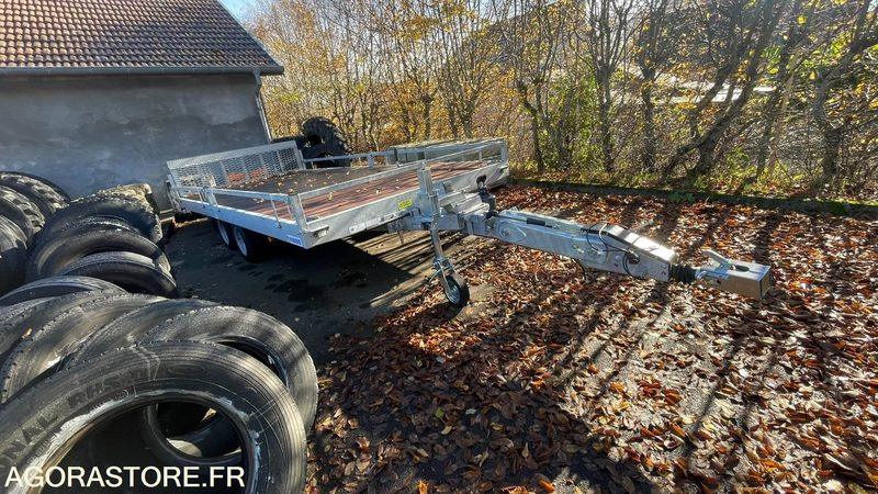 Remorque porte voiture ou équipement - Pótkocsi autószállító: 3 kép. Remorque porte voiture ou équipement - Pótkocsi autószállító: 3 kép.