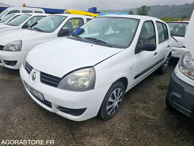 Renault Clio - 2007 - 237145km - DY887CL - Autó: 1 kép. Renault Clio - 2007 - 237145km - DY887CL - Autó: 1 kép.