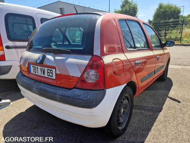 Renault Clio - 781YW69 - Autó: 3 kép. Renault Clio - 781YW69 - Autó: 3 kép.