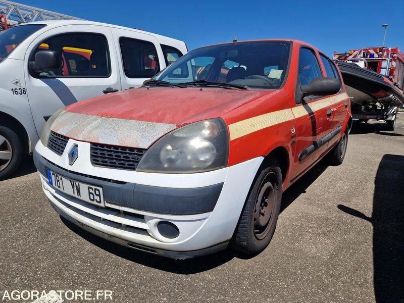 Renault Clio - 781YW69 - Autó: 1 kép. Renault Clio - 781YW69 - Autó: 1 kép.