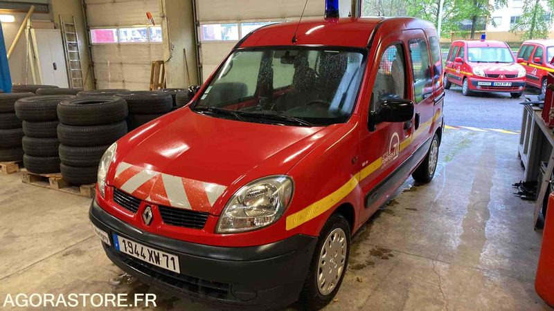 Renault - Kangoo - 2004 - 175592KMS - 1944XW71 - Kis furgon: 1 kép. Renault - Kangoo - 2004 - 175592KMS - 1944XW71 - Kis furgon: 1 kép.
