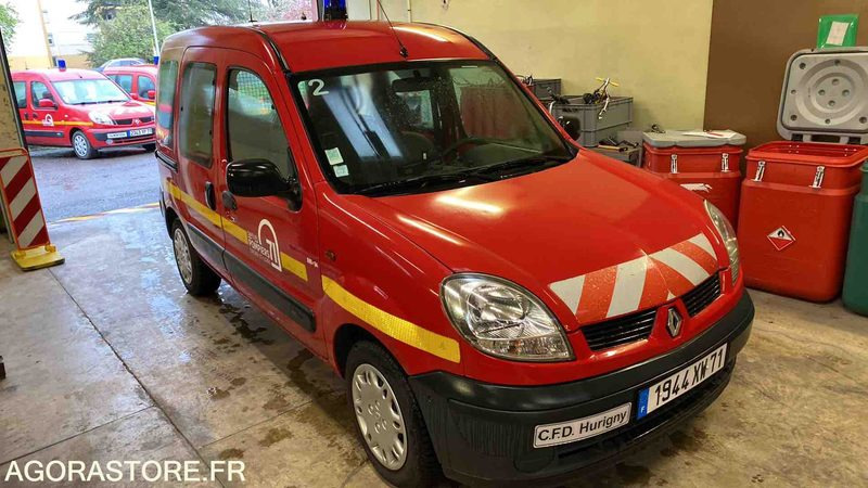 Renault - Kangoo - 2004 - 175592KMS - 1944XW71 - Kis furgon: 3 kép. Renault - Kangoo - 2004 - 175592KMS - 1944XW71 - Kis furgon: 3 kép.