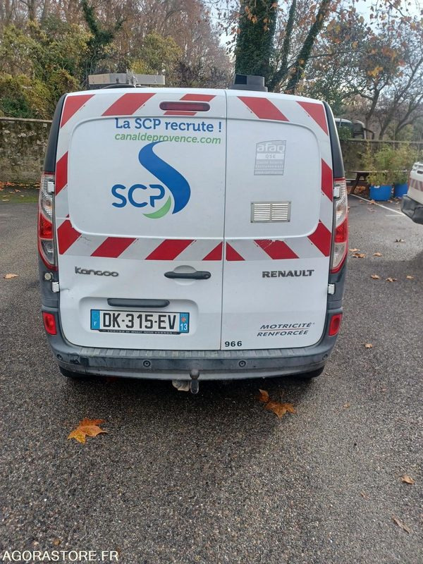 Renault Kangoo - 2014 - 175000kms - DK-315-EV - Kis furgon: 2 kép. Renault Kangoo - 2014 - 175000kms - DK-315-EV - Kis furgon: 2 kép.