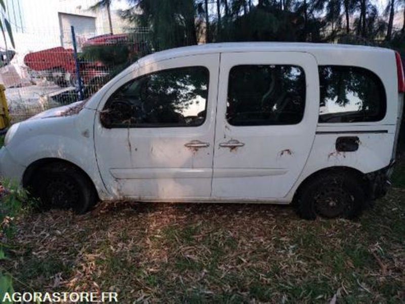 Renault Kangoo - 245793km - CJ681EN - Autó: 3 kép. Renault Kangoo - 245793km - CJ681EN - Autó: 3 kép.