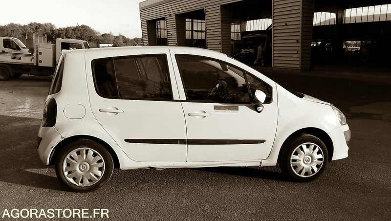 Renault MODUS - Autó: 1 kép. Renault MODUS - Autó: 1 kép.