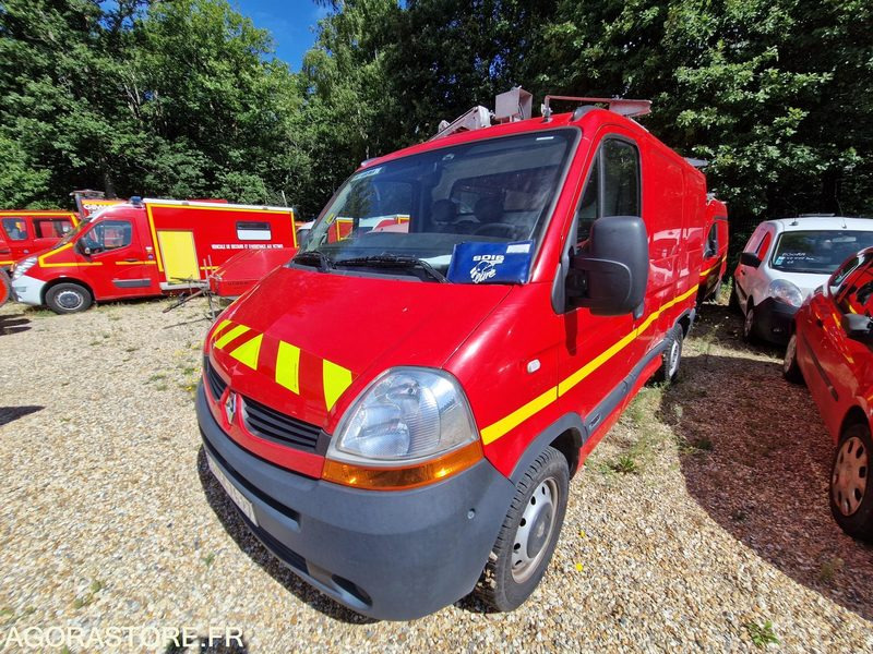Renault Master - 2007 - 61866 - 4156ZG27 - Furgon: 1 kép. Renault Master - 2007 - 61866 - 4156ZG27 - Furgon: 1 kép.