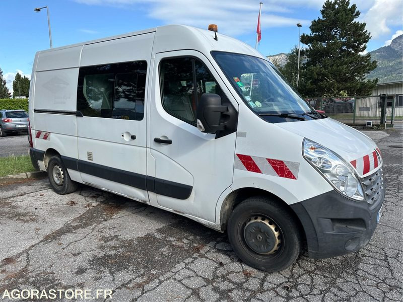 Renault Master - 2013 - 174908kms (P1510287) - Furgon: 2 kép. Renault Master - 2013 - 174908kms (P1510287) - Furgon: 2 kép.
