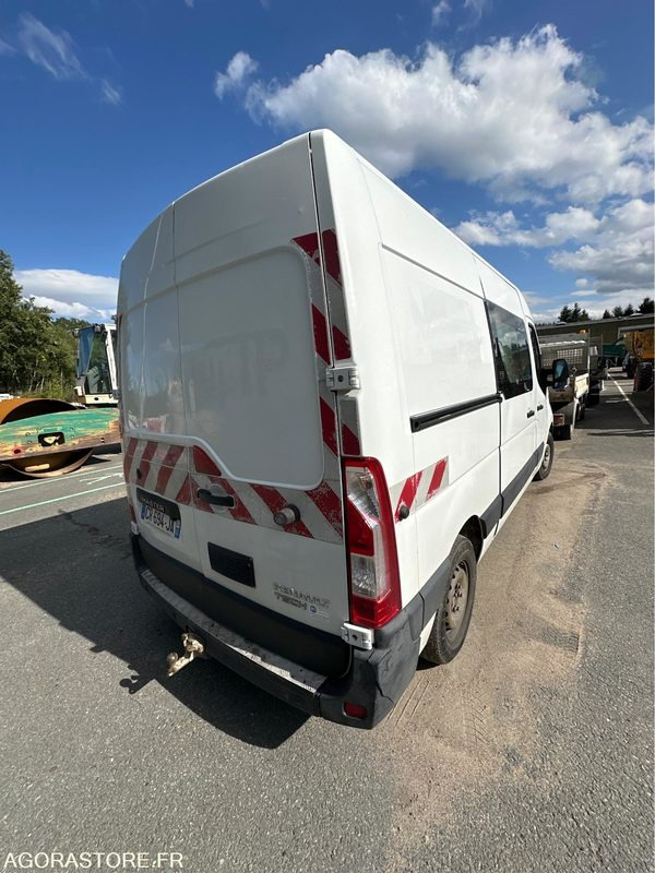 Renault Master - 2013 - 197524kms (P1509880) - Furgon: 3 kép. Renault Master - 2013 - 197524kms (P1509880) - Furgon: 3 kép.