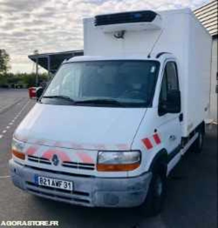 Renault Master Frigorifique 3T5 - 245575km - 2002 - Hűtős kisteherautó: 3 kép. Renault Master Frigorifique 3T5 - 245575km - 2002 - Hűtős kisteherautó: 3 kép.