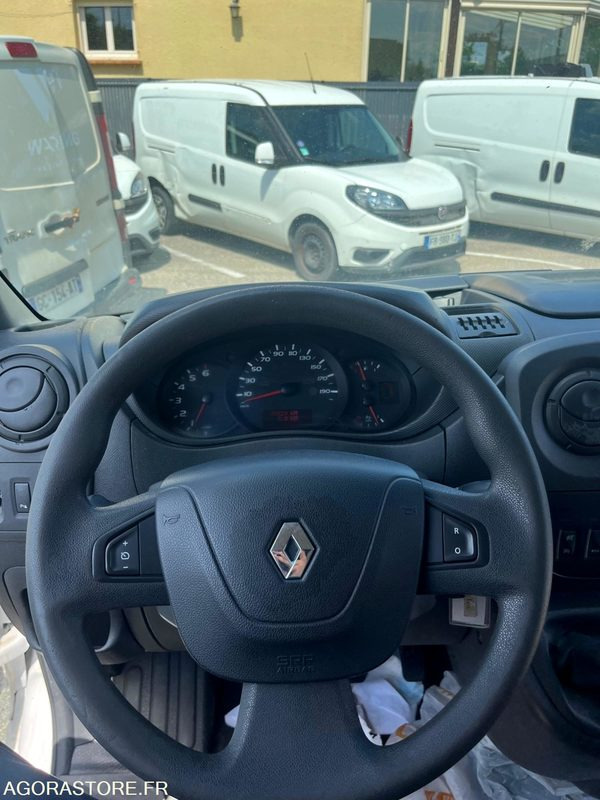 Renault Master III FG - 2019- 95 600km - Kis furgon: 5 kép. Renault Master III FG - 2019- 95 600km - Kis furgon: 5 kép.
