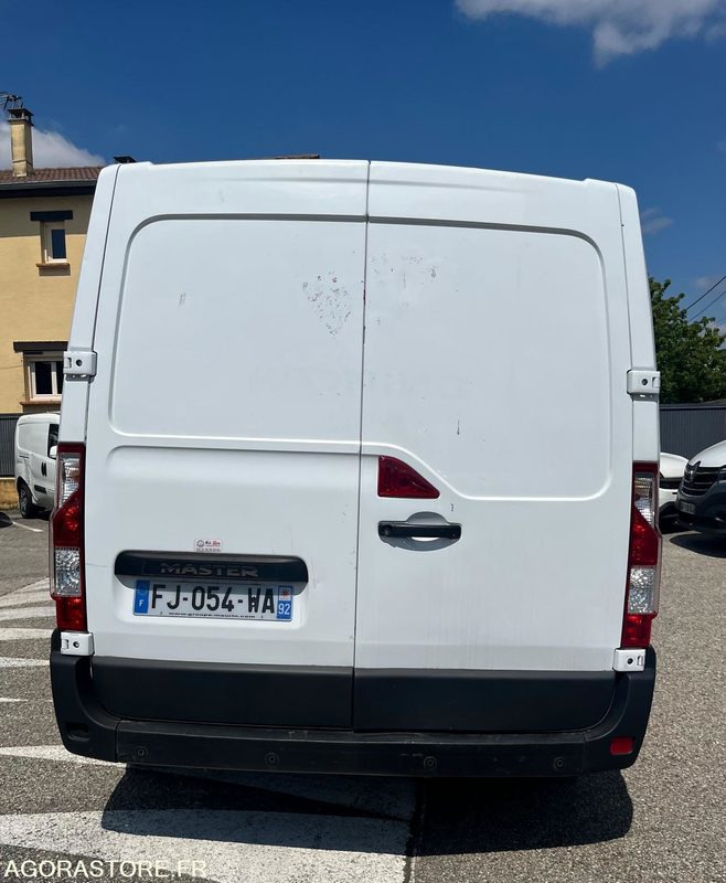 Renault Master L1H1 Grand Confort Blanc - 2019 - 148 030km - Kis furgon: 4 kép. Renault Master L1H1 Grand Confort Blanc - 2019 - 148 030km - Kis furgon: 4 kép.