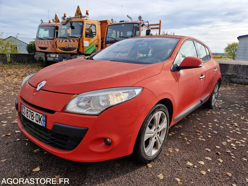 Renault Megane - 2012-238485 - CD878QK - Autó: 1 kép. Renault Megane - 2012-238485 - CD878QK - Autó: 1 kép.