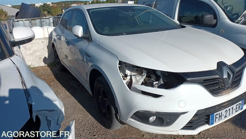 Renault Megane - 2019 - 201488kms - FH-211-ER - Autó: 1 kép. Renault Megane - 2019 - 201488kms - FH-211-ER - Autó: 1 kép.