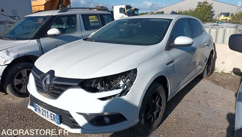Renault Megane - 2019 - 201488kms - FH-211-ER - Autó: 2 kép. Renault Megane - 2019 - 201488kms - FH-211-ER - Autó: 2 kép.