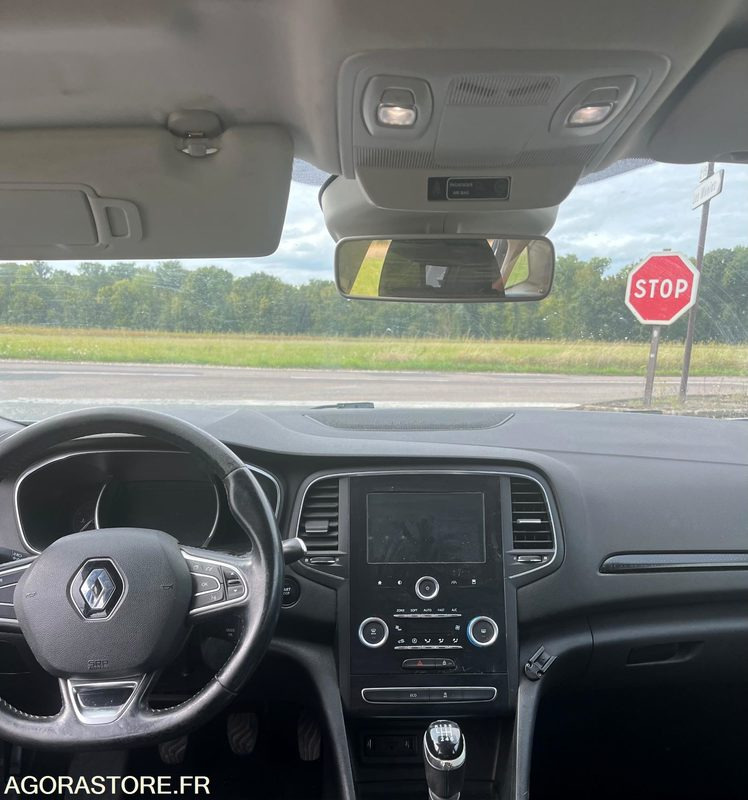 Renault Mégane 4 -2016 - 179 800 km - Kombi: 4 kép. Renault Mégane 4 -2016 - 179 800 km - Kombi: 4 kép.