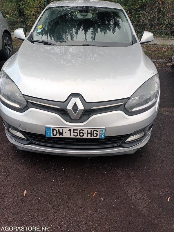 Renault Mégane – Diesel – 2015-223 644 km - Autó: 1 kép. Renault Mégane – Diesel – 2015-223 644 km - Autó: 1 kép.