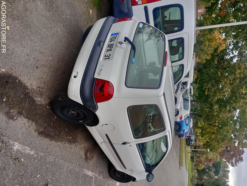 Renault Twingo 2005 108501kms - Autó: 2 kép. Renault Twingo 2005 108501kms - Autó: 2 kép.