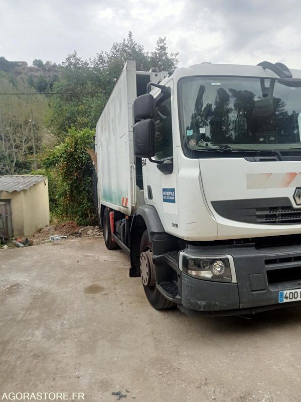 Renault Véhicule Industriel - Premium 280 - Szemetesautó: 2 kép. Renault Véhicule Industriel - Premium 280 - Szemetesautó: 2 kép.