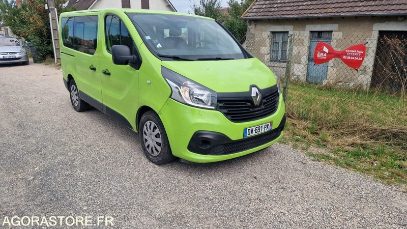 Renault trafic IIII COMBI 1.6 DCI 125CH MINIBUS 9 PLACES - Minibusz, Kisbusz: 2 kép. Renault trafic IIII COMBI 1.6 DCI 125CH MINIBUS 9 PLACES - Minibusz, Kisbusz: 2 kép.