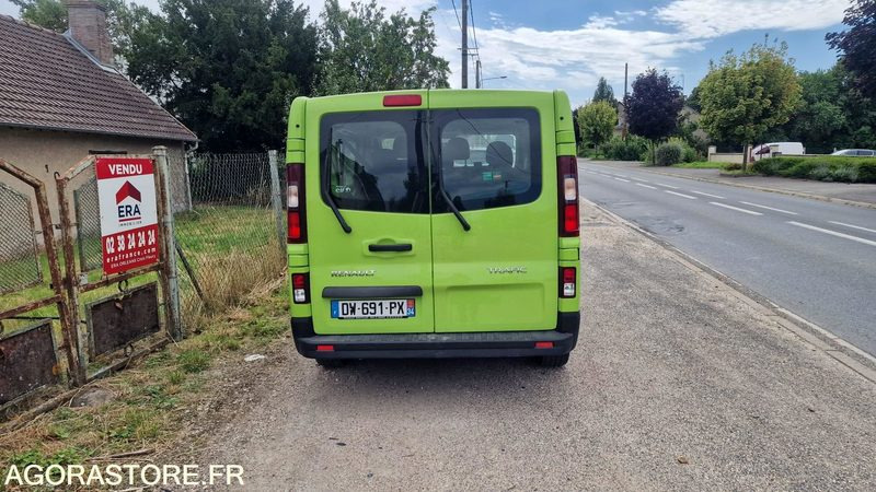 Renault trafic IIII COMBI 1.6 DCI 125CH MINIBUS 9 PLACES - Minibusz, Kisbusz: 1 kép. Renault trafic IIII COMBI 1.6 DCI 125CH MINIBUS 9 PLACES - Minibusz, Kisbusz: 1 kép.