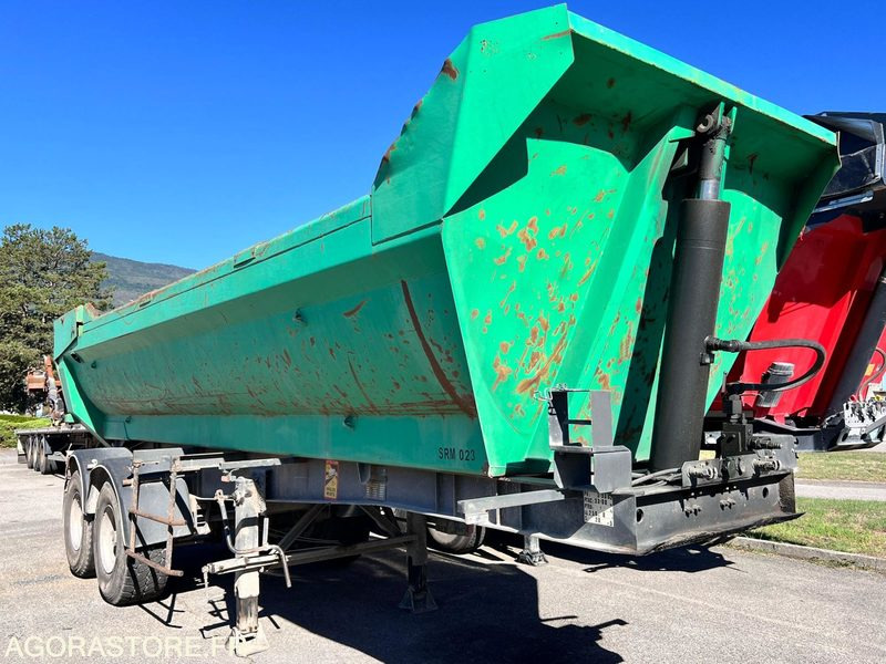 Semi remorque benne 2 essieux Metaco - Année 2001 - Félpótkocsi billenőplatós: 1 kép. Semi remorque benne 2 essieux Metaco - Année 2001 - Félpótkocsi billenőplatós: 1 kép.