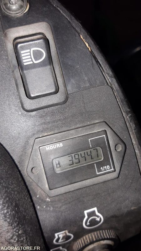 TONDEUSE FRONTALE JOHN DEERE - Kerti fűkasza: 4 kép. TONDEUSE FRONTALE JOHN DEERE - Kerti fűkasza: 4 kép.