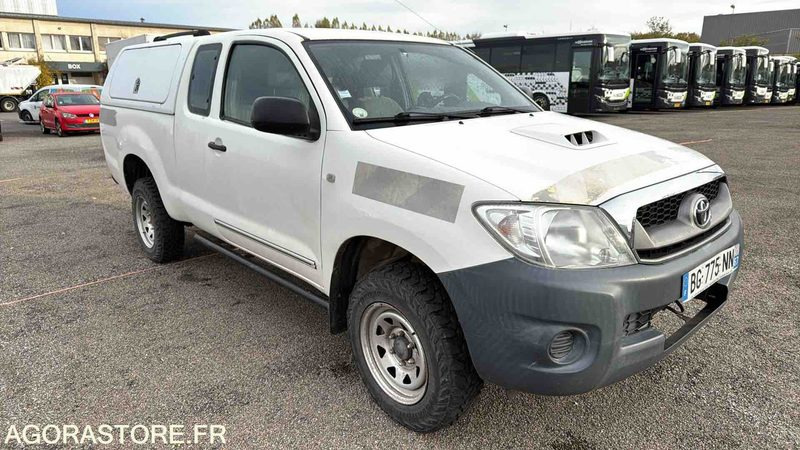 TOYOTA HILUX - 2011 - BG775NN - Pickup: 3 kép. TOYOTA HILUX - 2011 - BG775NN - Pickup: 3 kép.
