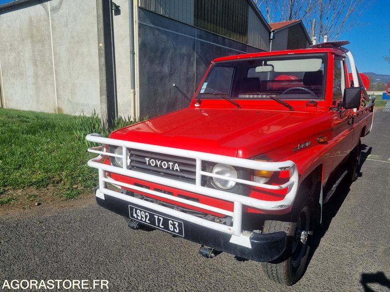 TOYOTA LAND CRUISER 4X4 - 10473Kms - 1992 - 4992TZ63 - Terepjáró/ SUV: 1 kép. TOYOTA LAND CRUISER 4X4 - 10473Kms - 1992 - 4992TZ63 - Terepjáró/ SUV: 1 kép.