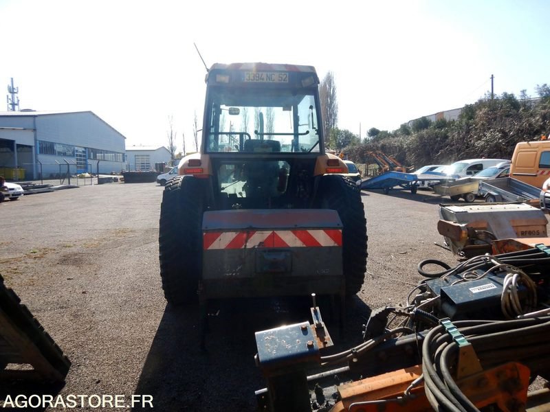 TRACTEUR AGRICOLE - Traktor: 4 kép. TRACTEUR AGRICOLE - Traktor: 4 kép.