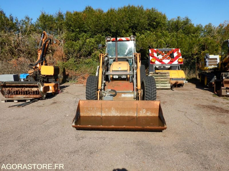 TRACTEUR AGRICOLE - Traktor: 2 kép. TRACTEUR AGRICOLE - Traktor: 2 kép.
